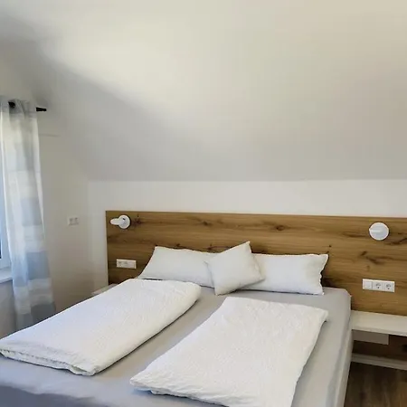 בית נופש Seeblick Comfortable מיירסבורג